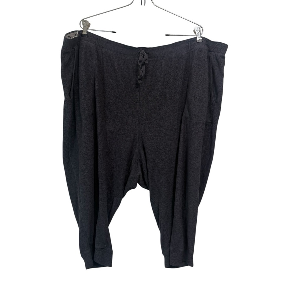 Torrid size 5 capri joggers